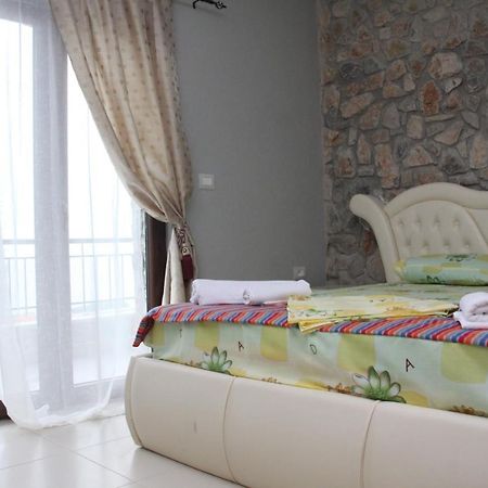 Stone Dream Hotell Pogradec Eksteriør bilde