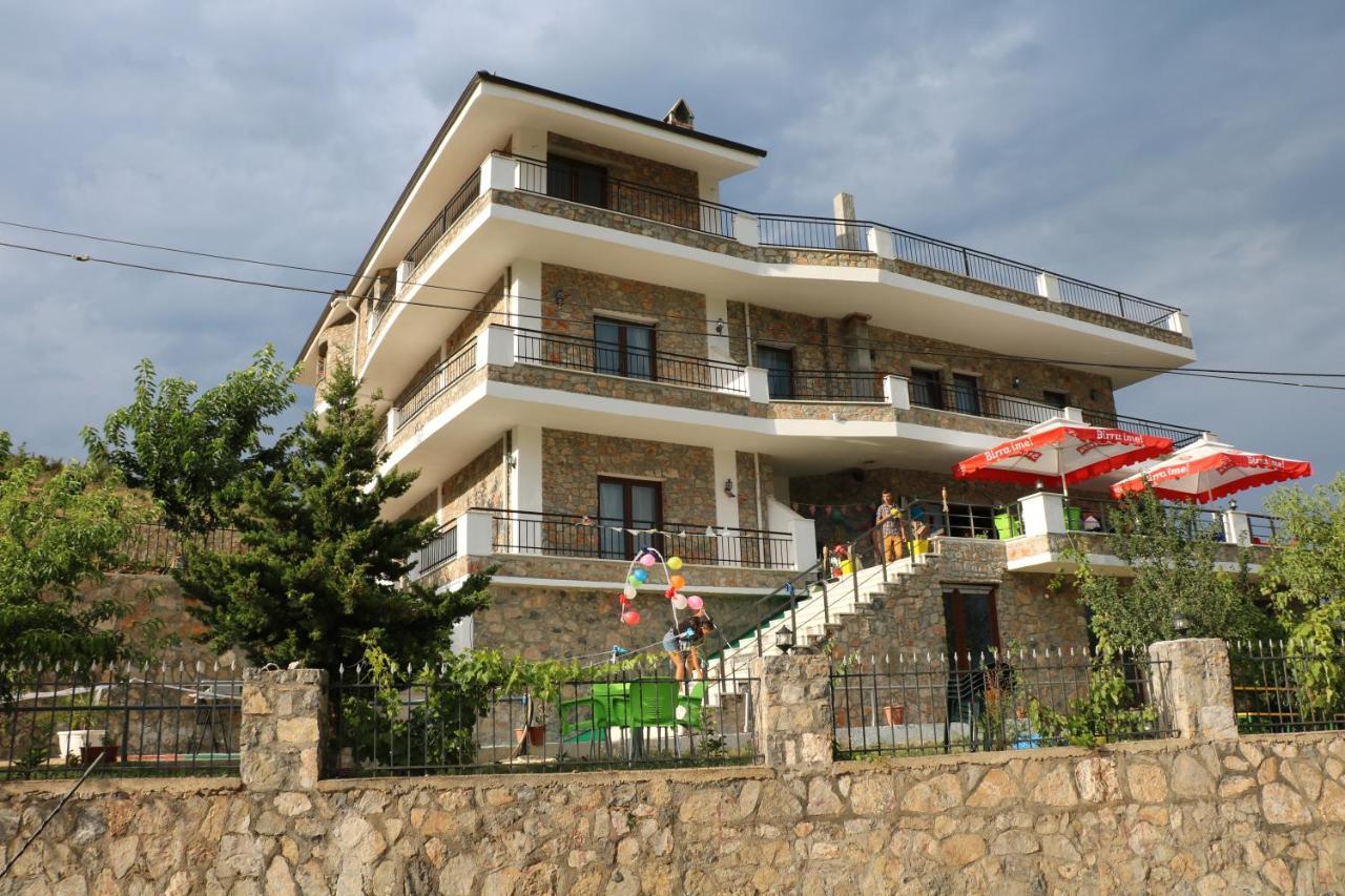 Stone Dream Hotell Pogradec Eksteriør bilde