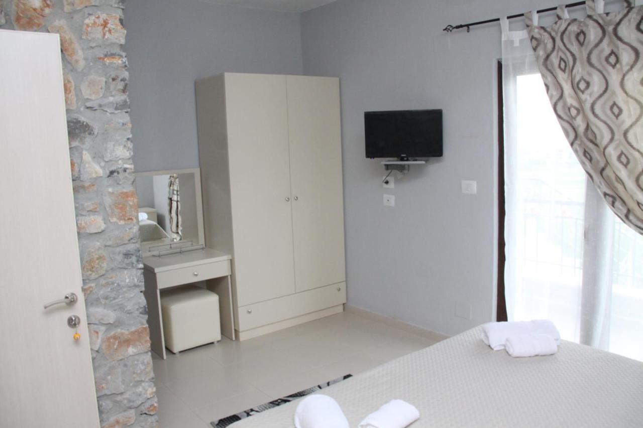 Stone Dream Hotell Pogradec Eksteriør bilde